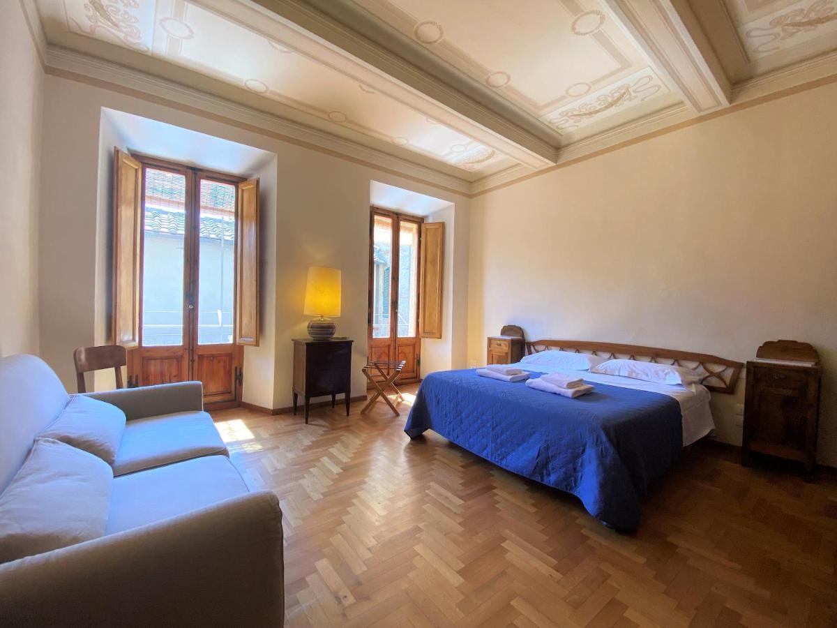 La Fonte-With Balcony Close By Piazza Del Campo Siena Exterior photo