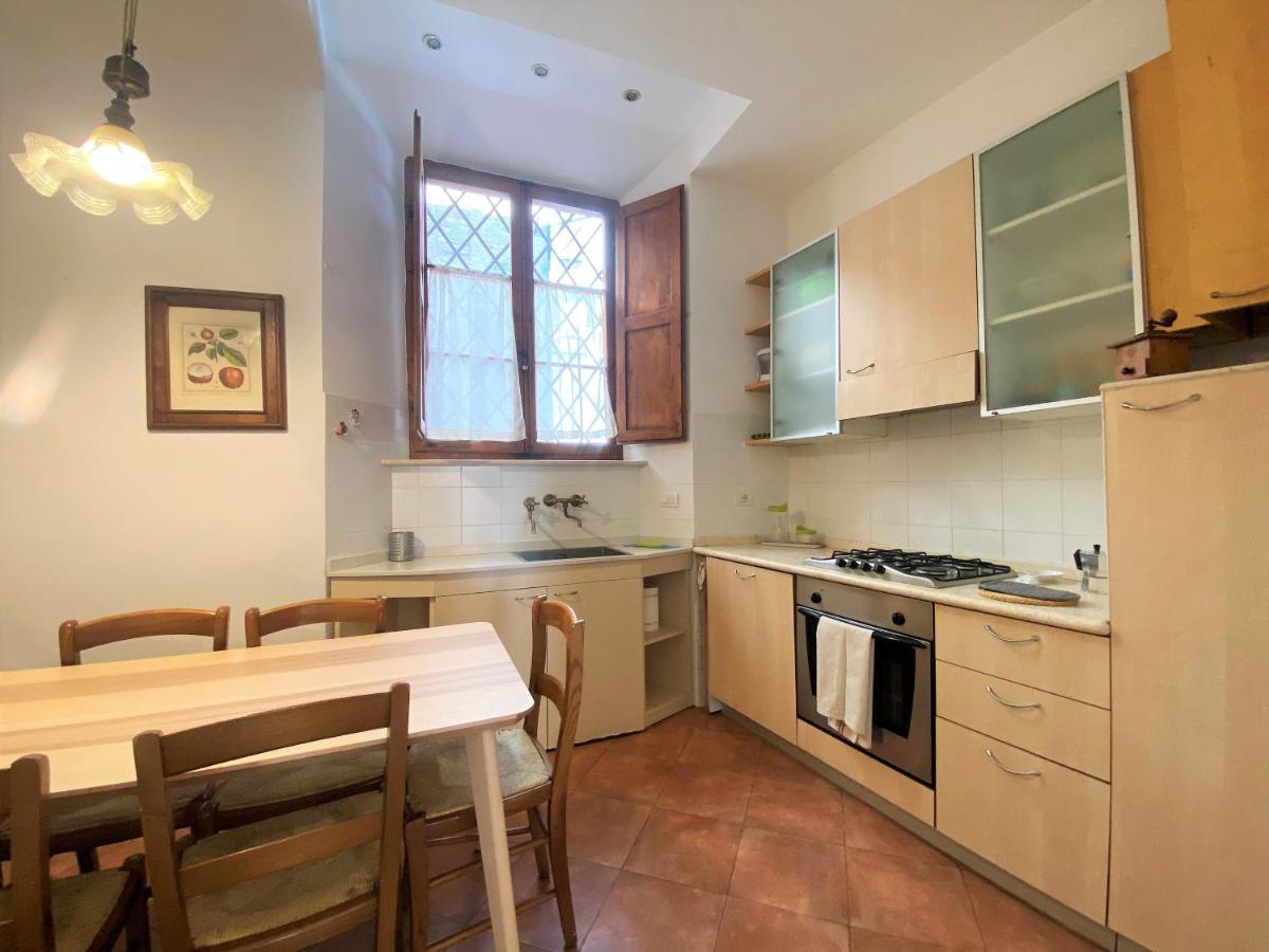 La Fonte-With Balcony Close By Piazza Del Campo Siena Exterior photo
