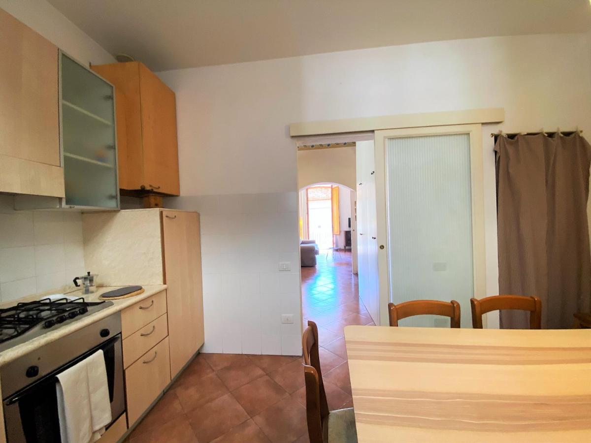 La Fonte-With Balcony Close By Piazza Del Campo Siena Exterior photo